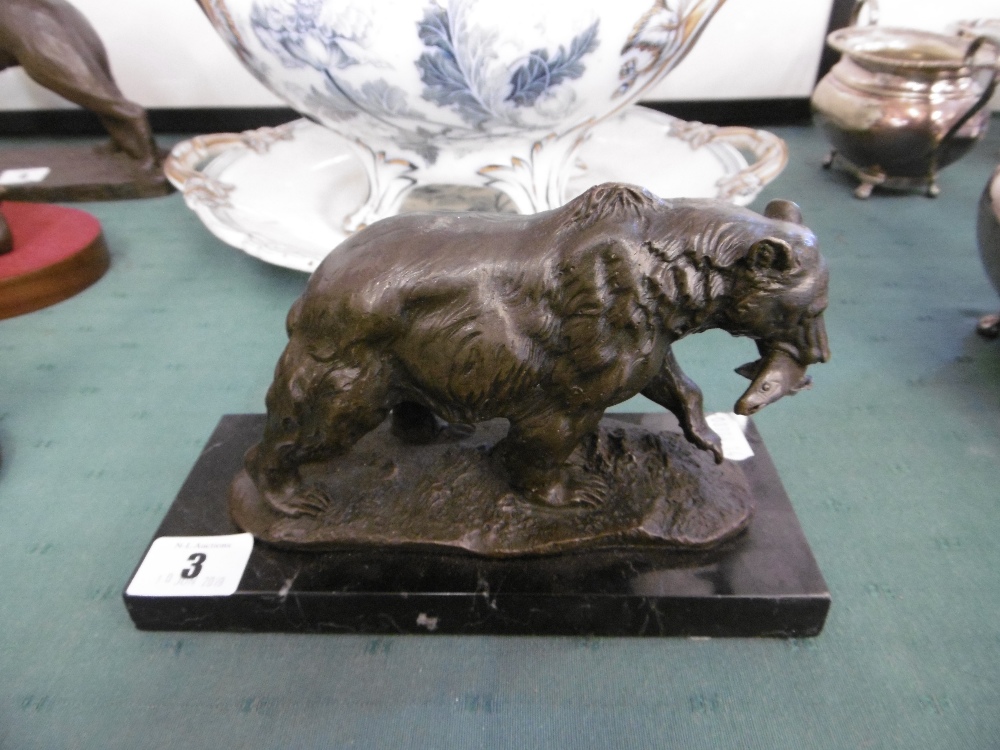 A small bronze sculpture of bear with salmon in its mouth - Image 6 of 6