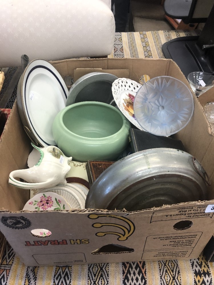 A box of assorted china and sundries