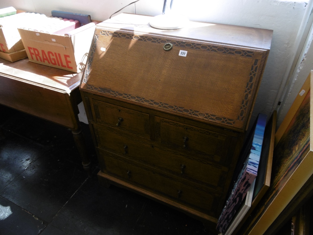 An oak bureau - Image 4 of 6