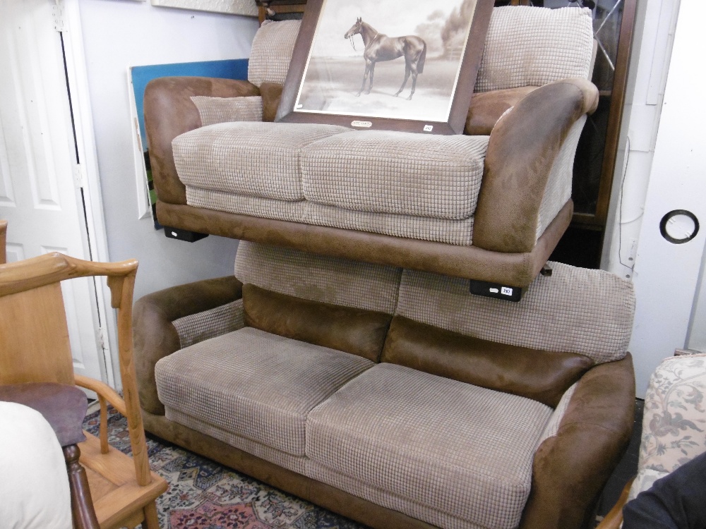 A two and three seater seater leather sofas - Image 6 of 10