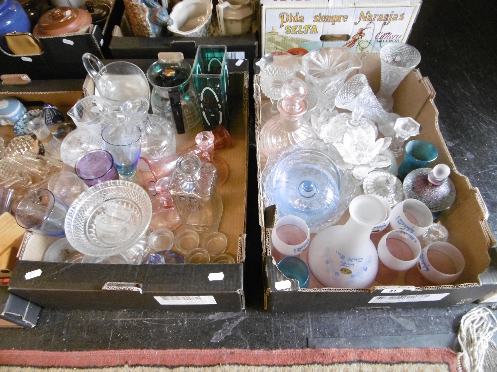 A quantity of sundries including Judaica - Image 3 of 3