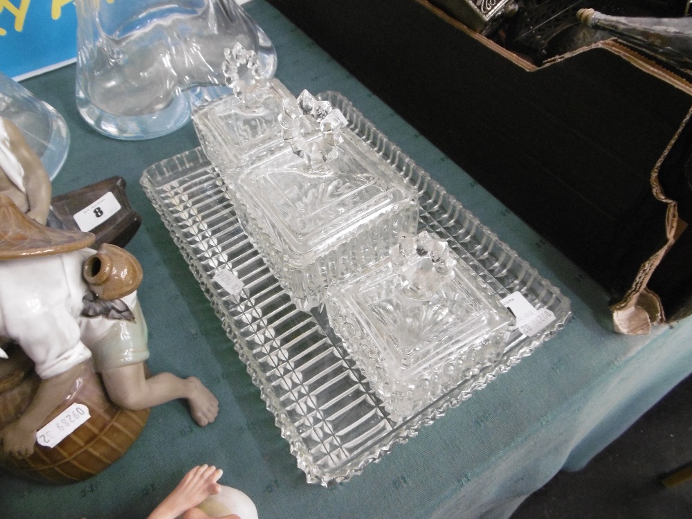 An art deco cut glass dressing table set - Image 2 of 2