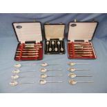 A boxed set of six hallmarked silver coffee spoons,