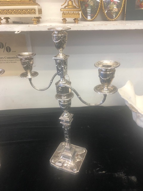 A pair of hallmarked silver candleabras, one candlearbra weighs at 1.725kg and other 1. - Image 5 of 17