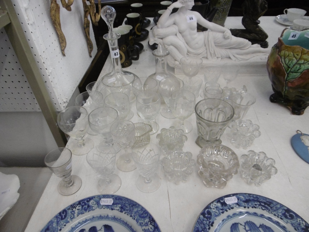 A quantity of assorted glassware,
