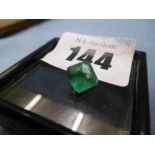 A single loose emerald stone, 1.