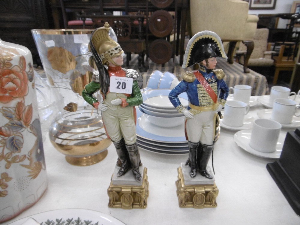A pair of military figures - Image 3 of 3