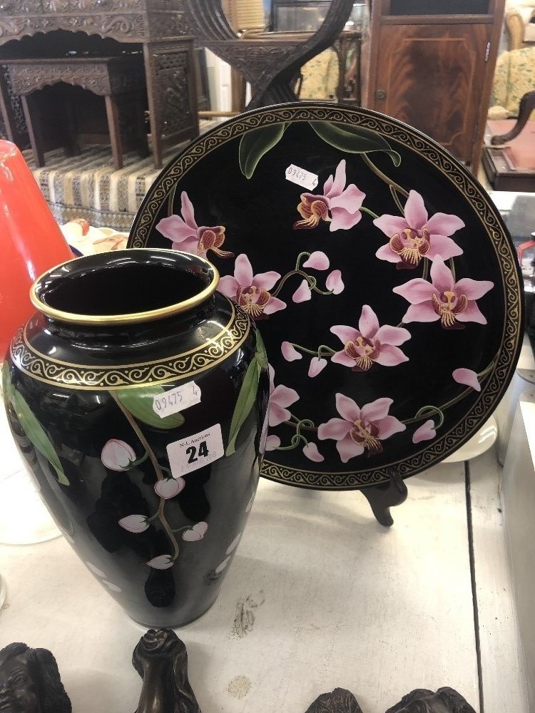 A Franklin mint vase and charger by Makoto Miyagi