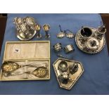 A quantity of assorted silver plate and silverware
