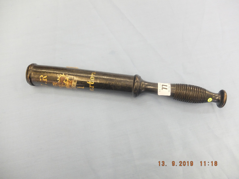 A Victorian oval shaped truncheon, painted with "V. - Image 6 of 6