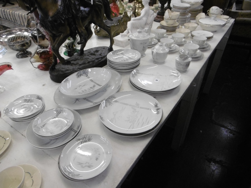A part tea and dinner set - Image 9 of 12