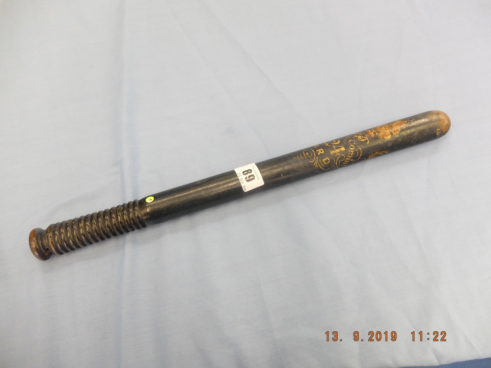 A Victorian turned wood truncheon painted with lion passant guardant over crown over "VR" over "I" - Image 7 of 7
