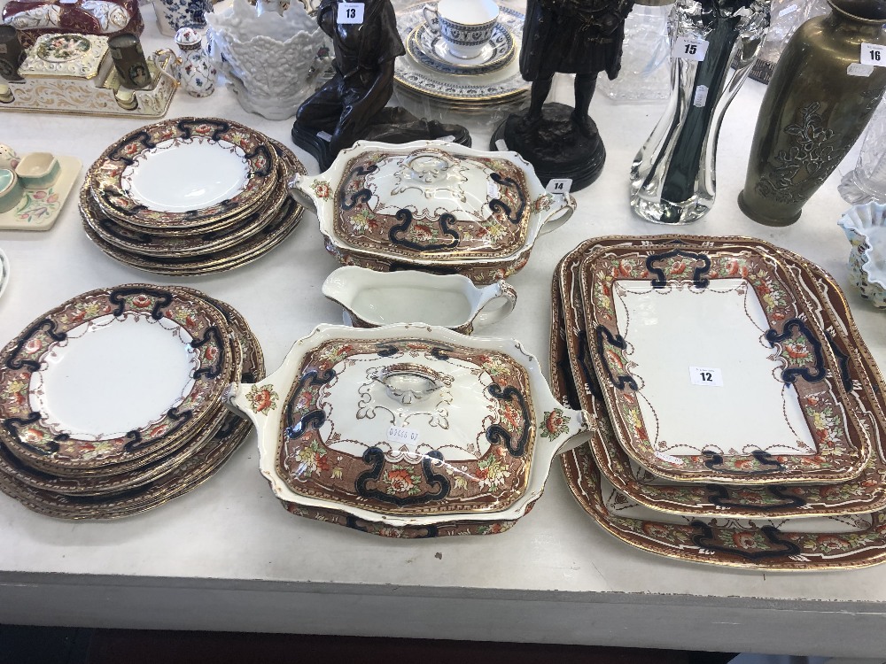 A Lincoln pottery dinner set - Image 2 of 3