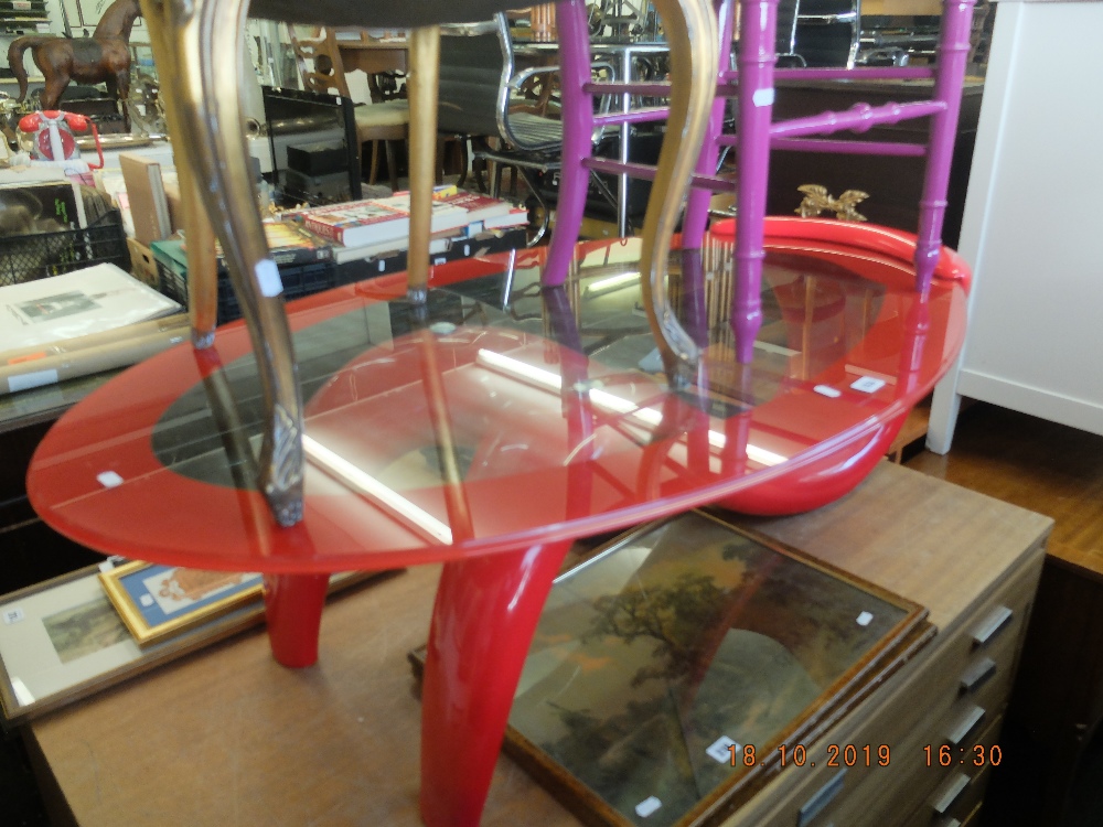 A red retro style coffee table with red edged glass - Image 2 of 3