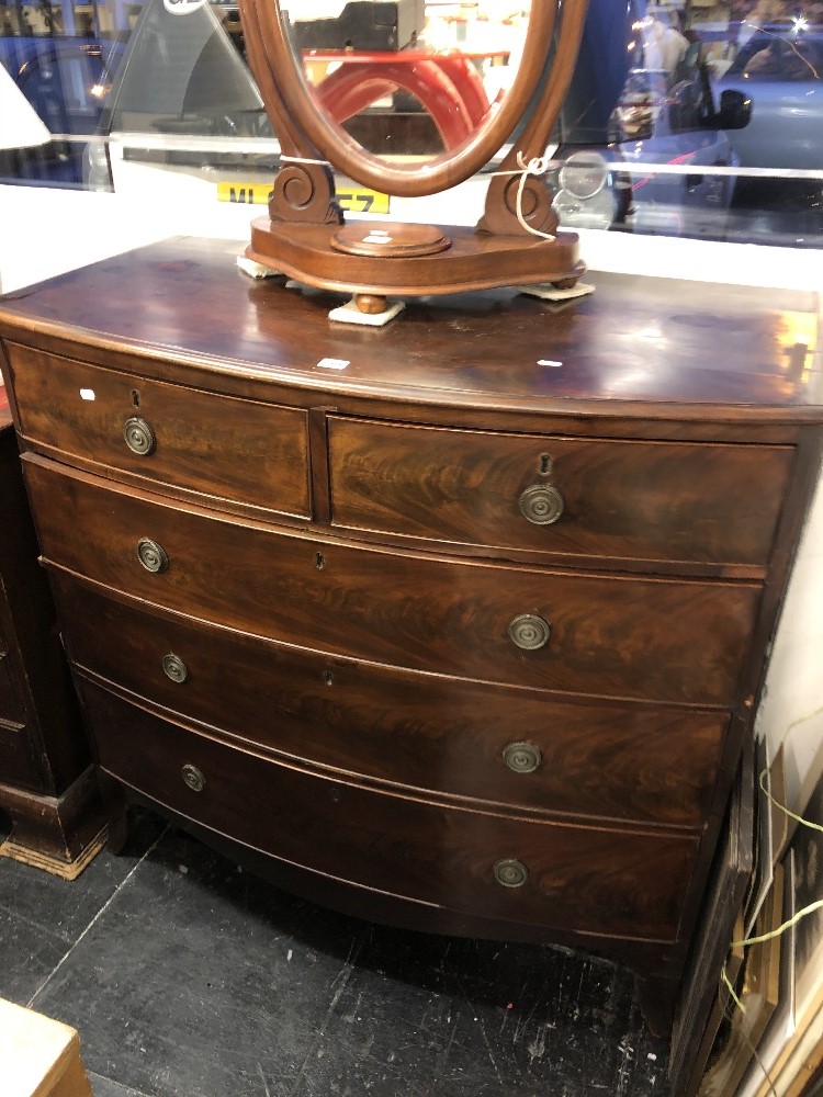 A 19th Century Georgian mahogany chest of drawers on bracket feet - Image 2 of 5