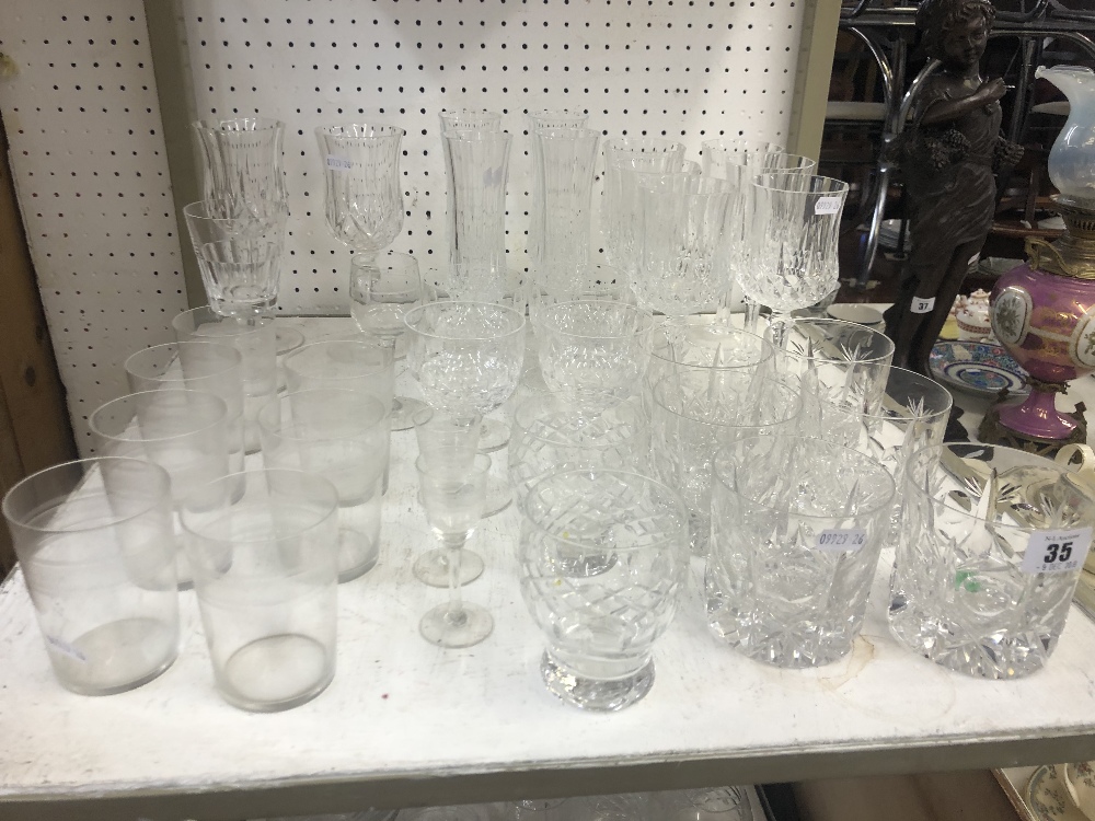 A collection of assorted cut glassware - Image 2 of 10