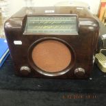 A Dac 90 Bakelite radio in good working order