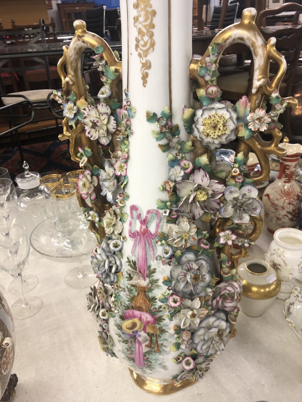 A fine quality twin handle continental porcelain in style of Meissen with applied flowers, - Image 6 of 7