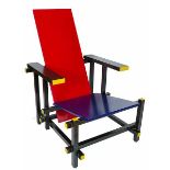 Bauhaus - - Rietveld, Gerrit. Red and Blue Chair. Replik. Holz. Gesteckt, verleimt, verschraubt.