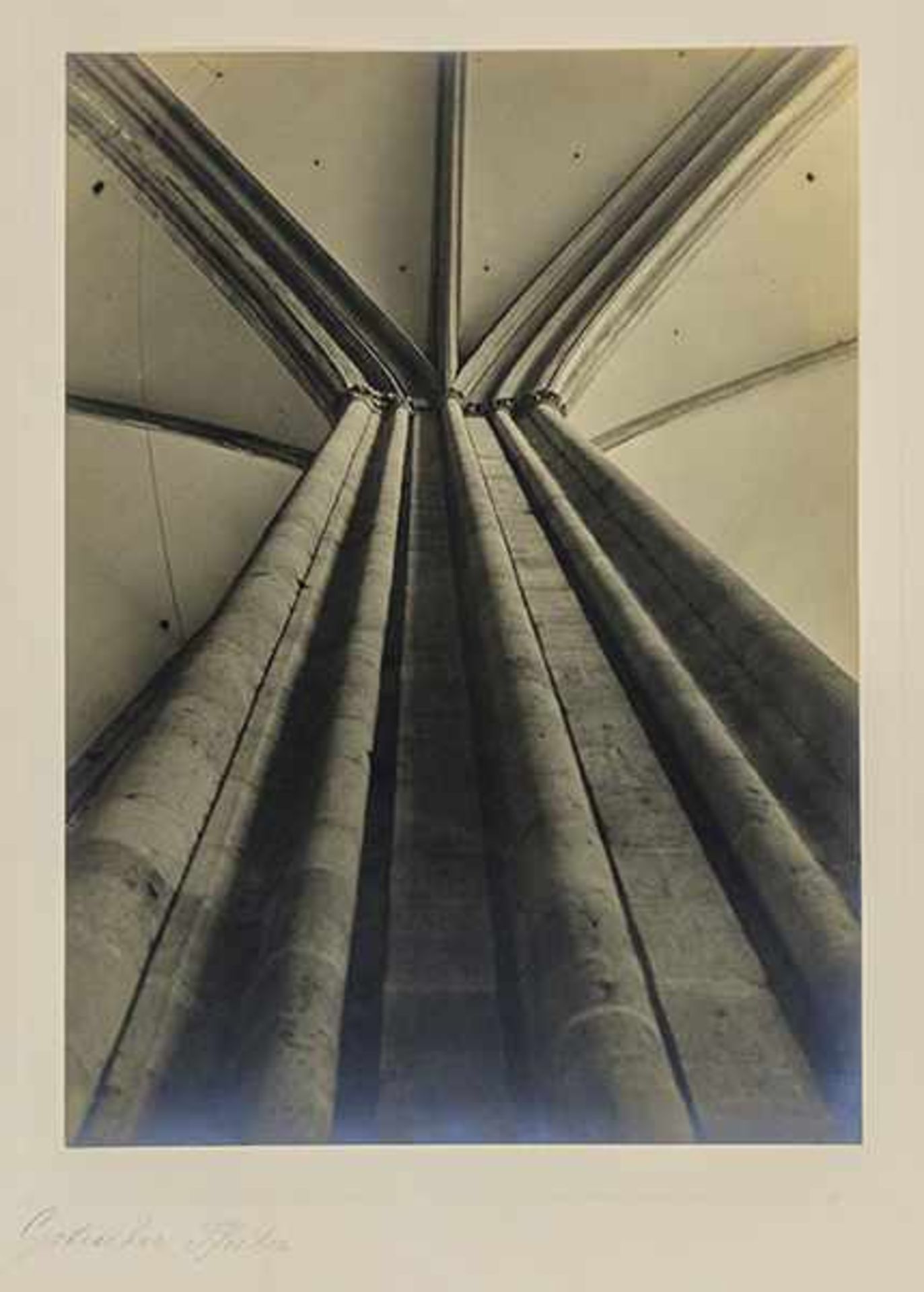 Lohr, Max. Gotischer Pfeiler. Original-Photographie. Vintage. Silbergelatine. 1930. Format: 39,5 x