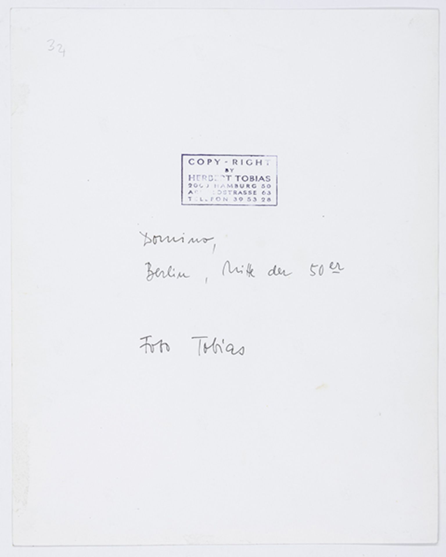 Tobias, Herbert. Domino (Berlin, Mitte der Fünfziger Jahre). Original-Photographie. Späterer Abzug - Bild 2 aus 2