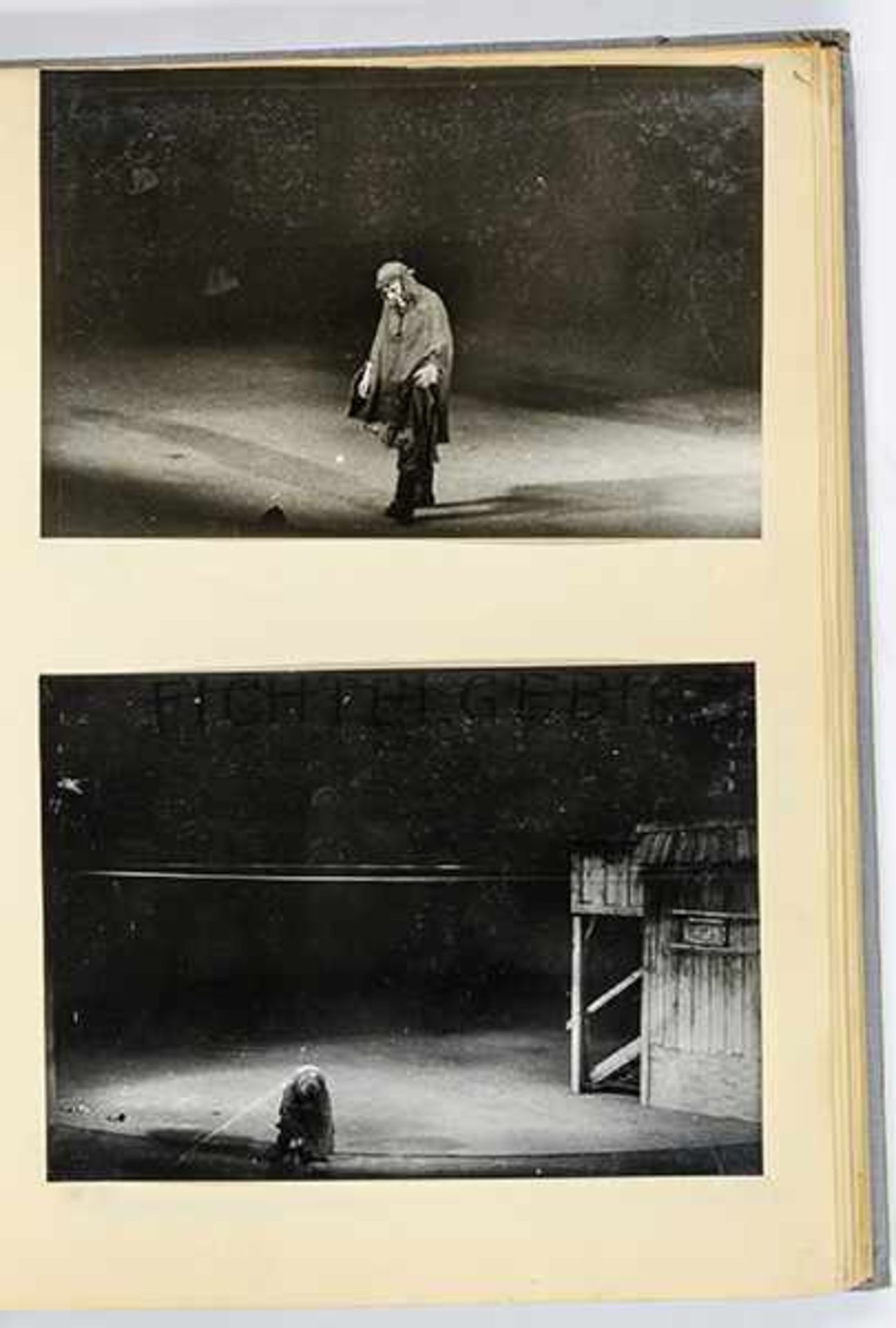 Brecht, Bertolt. Aussagefähige Sammlung zur Theaterarbeit von Bertolt Brecht und Ruth Berlau, - Bild 7 aus 9