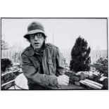 Lebeck, Robert. Woody Allen, New York 1974. Original-Photographie. Späterer Abzug. Silbergelatine.