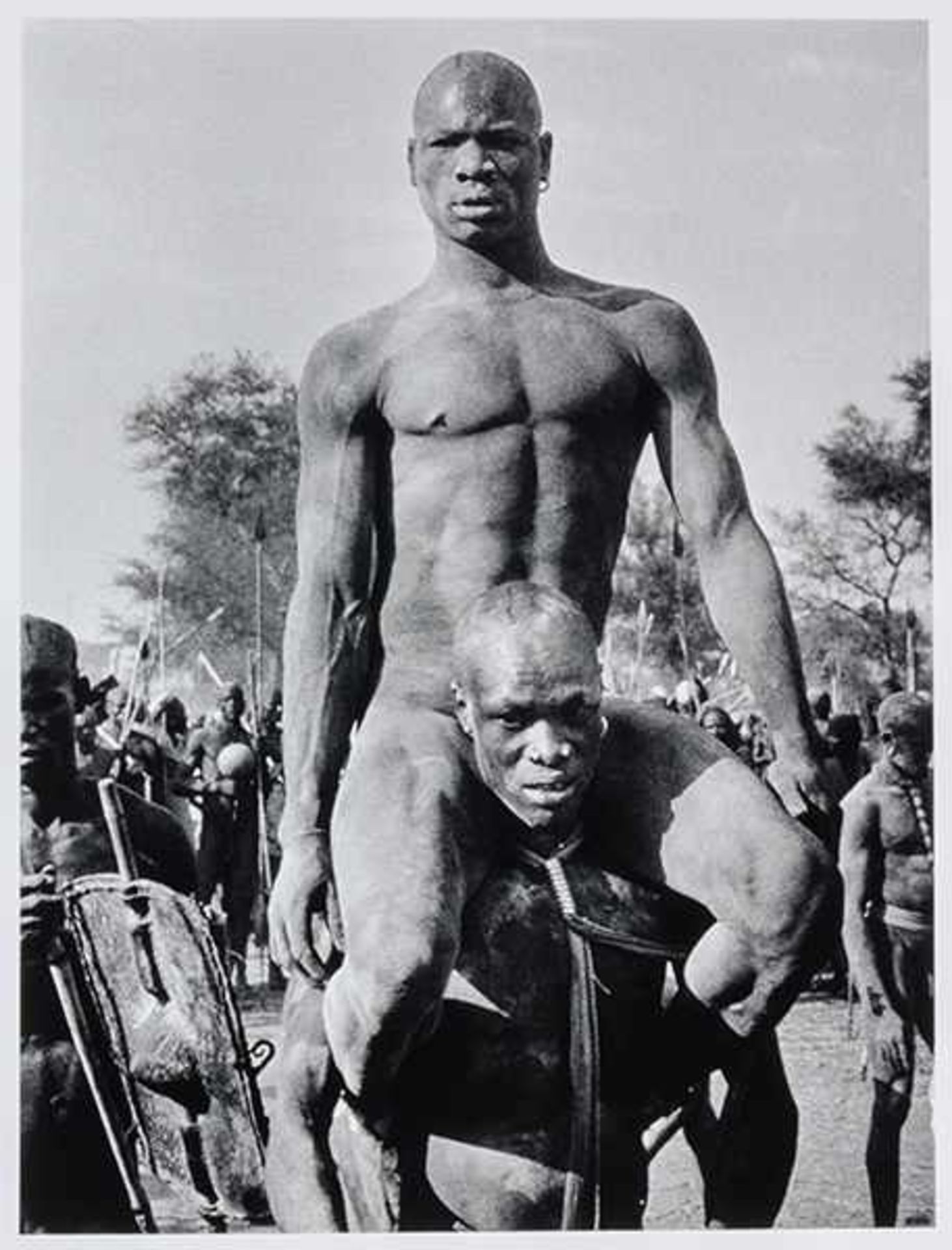 Rodger, George. Sieger des Ringkampfes. (Nuba, Kordofan, Südsudan, 1949). Original-Photographie.