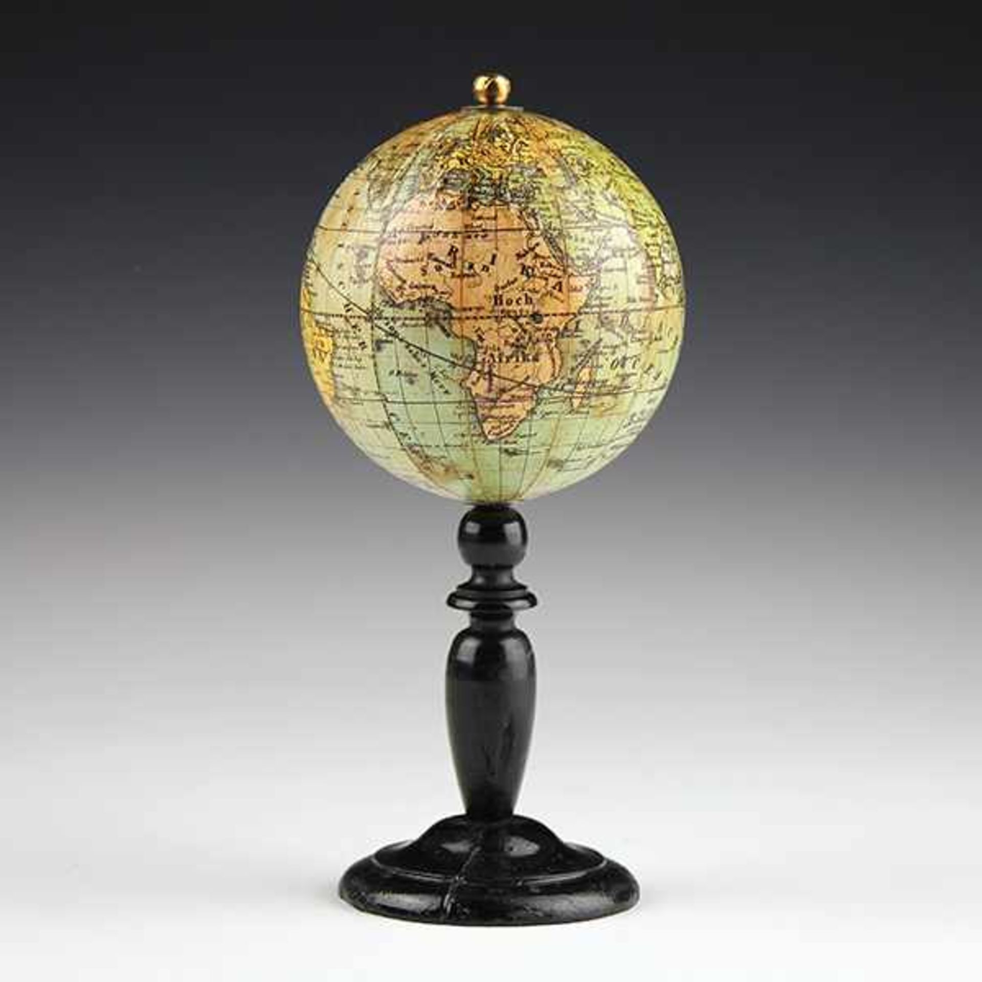 Globen - Astronomie - - Miniatur-Erdglobus von Abel-Klinger. Nürnberg um 1885, signiert "Die Erde,