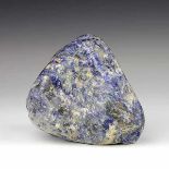 Mineralien - - Saphir. Fundort China. Größe ca. 10 x 9 x 9 cm.Saphire. Origin China. Size c. 10 x