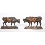 PAIRE DE PETITS BRONZES "VACHE ET BOEUF" XIXè En bronze patiné, reposant sur une [...]