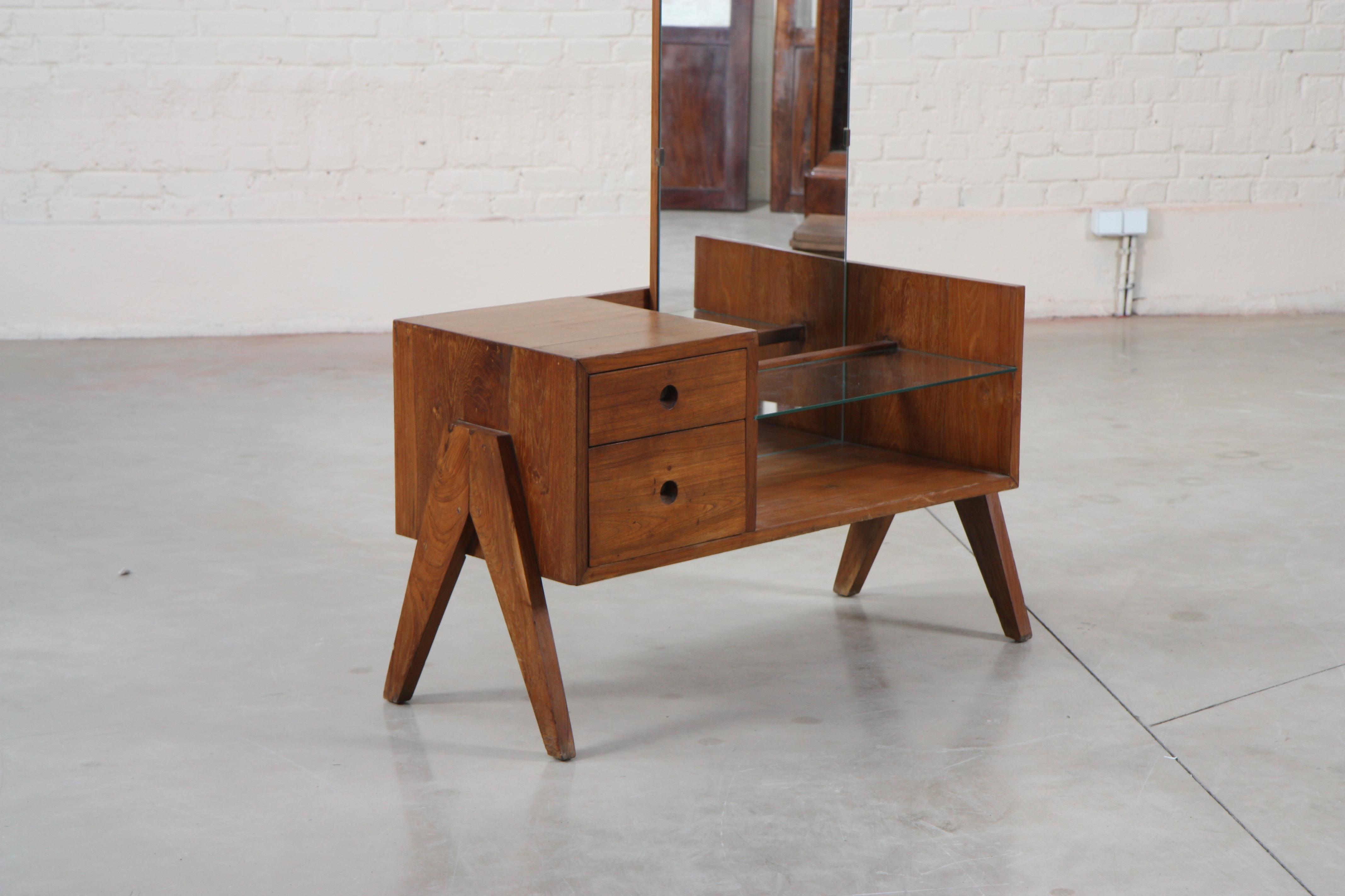 PIERRE JEANNERET (1896-1967) "Dressing table" de Pierre Jeanneret (1896-1967) [...] - Image 5 of 6