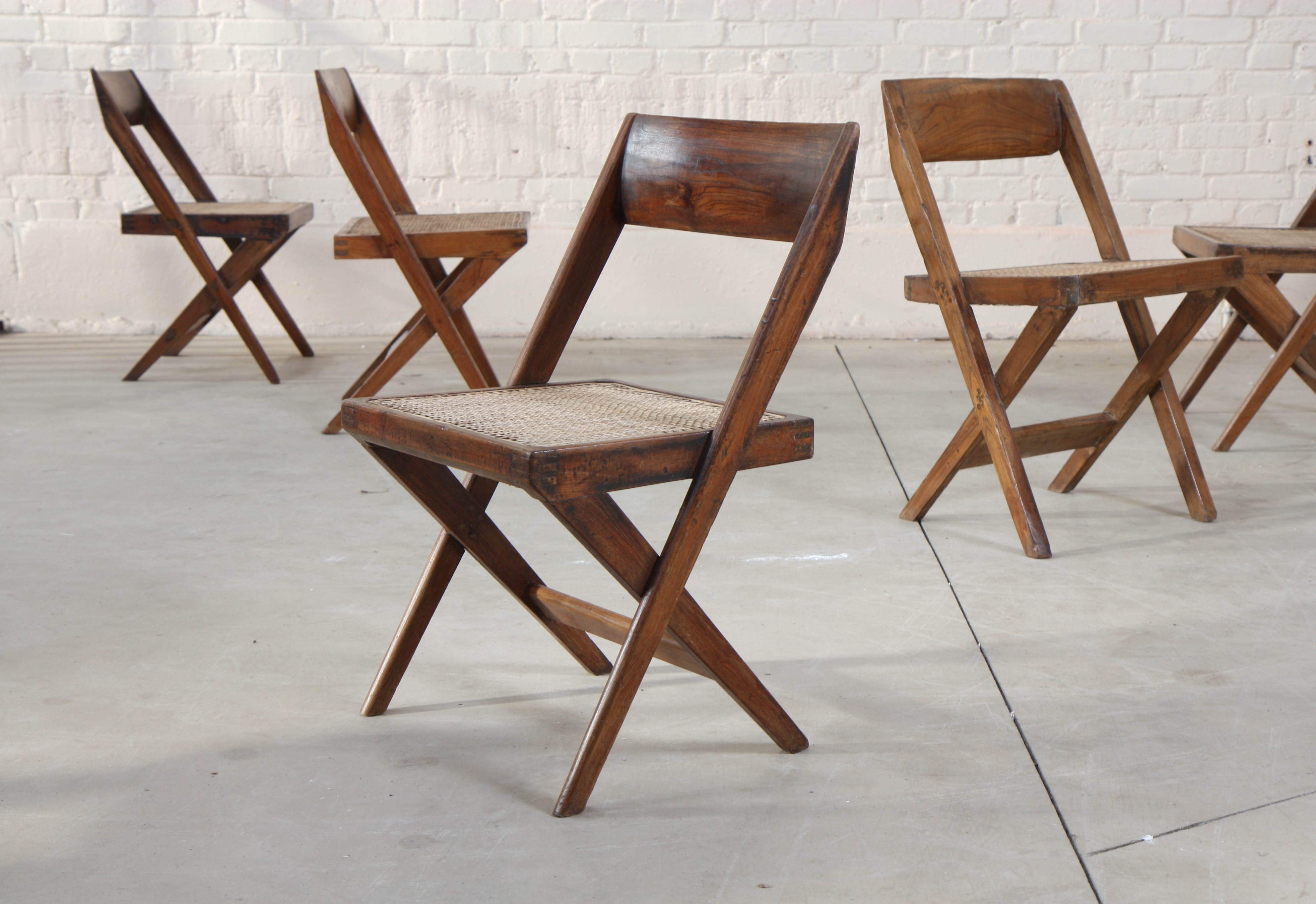 PIERRE JEANNERET (1896-1967) Ensemble de 6 chaises de librairie de Pierre Jeanneret [...] - Image 3 of 6