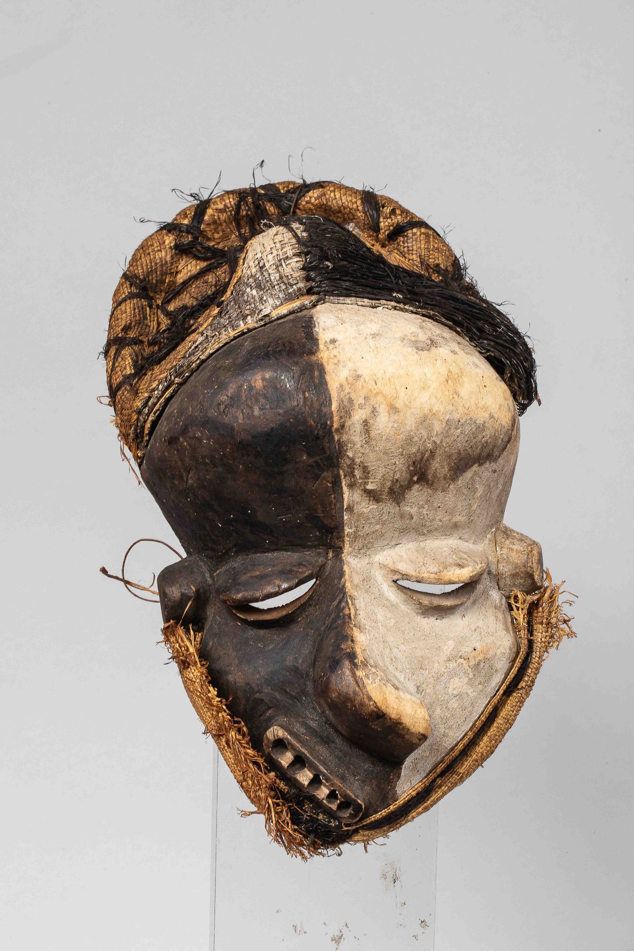 Masque de Maladie PENDE - ex Congo belge avant 1960 H : 33cm -