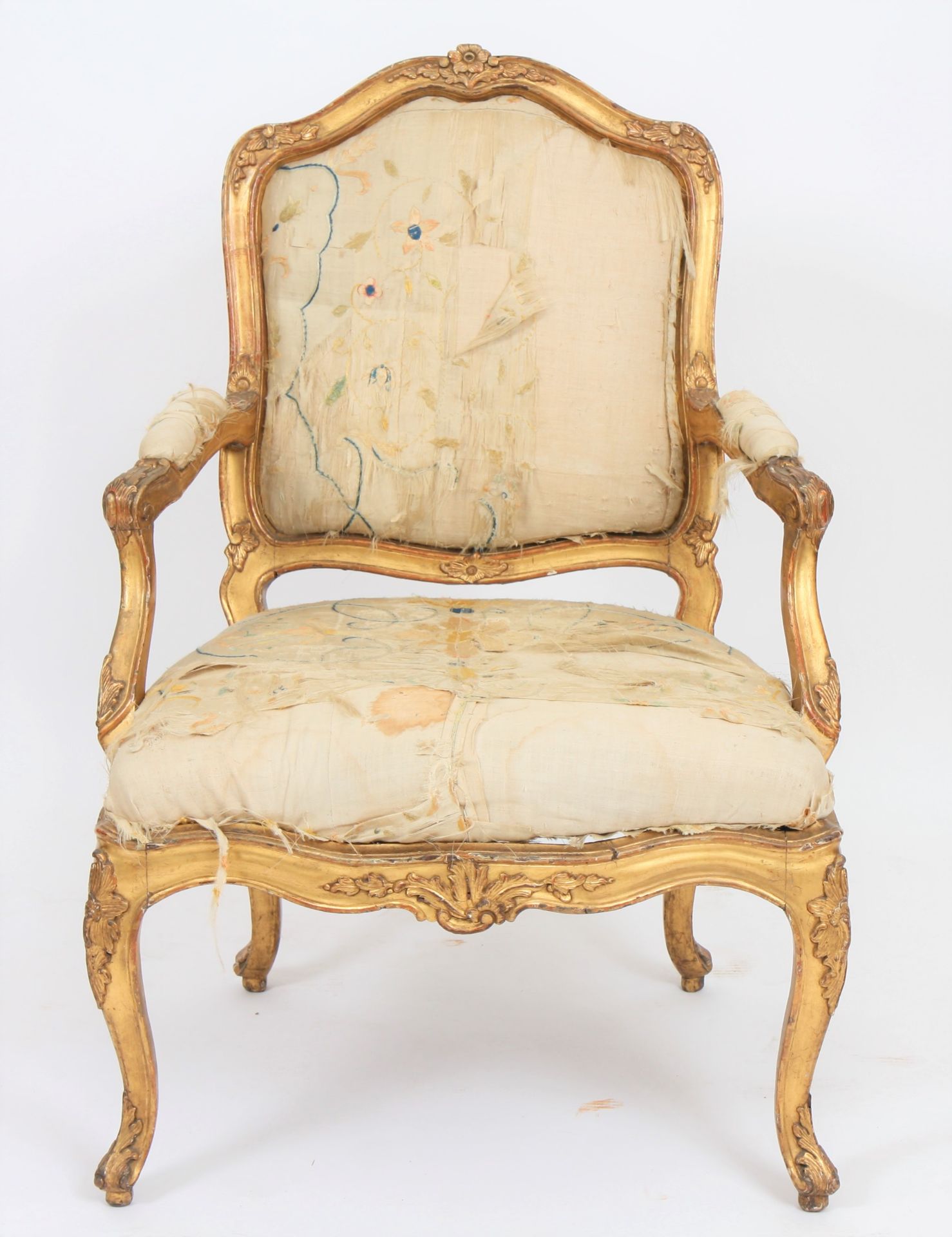 FAUTEUIL A CHASSIS EN BOIS DORE ITALIE LOUIS XV En bois doré et sculpté à motifs [...] - Bild 2 aus 2