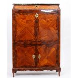 SECRETAIRE MARQUETE LOUIS XV MODELE DE BOUDIN En marqueterie de bois de placage de [...]