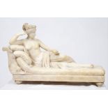 MARBRE "LA VENUS BORGHESE" D'APRES CANOVA En marbre statuaire, portant une signature [...]