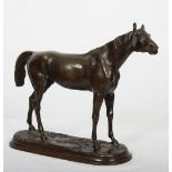 BRONZE "GRAND PUR-SANG A L’ECOUTE" DE PIERRE JULES MOIGNIEZ (1835-1894) En bronze [...]