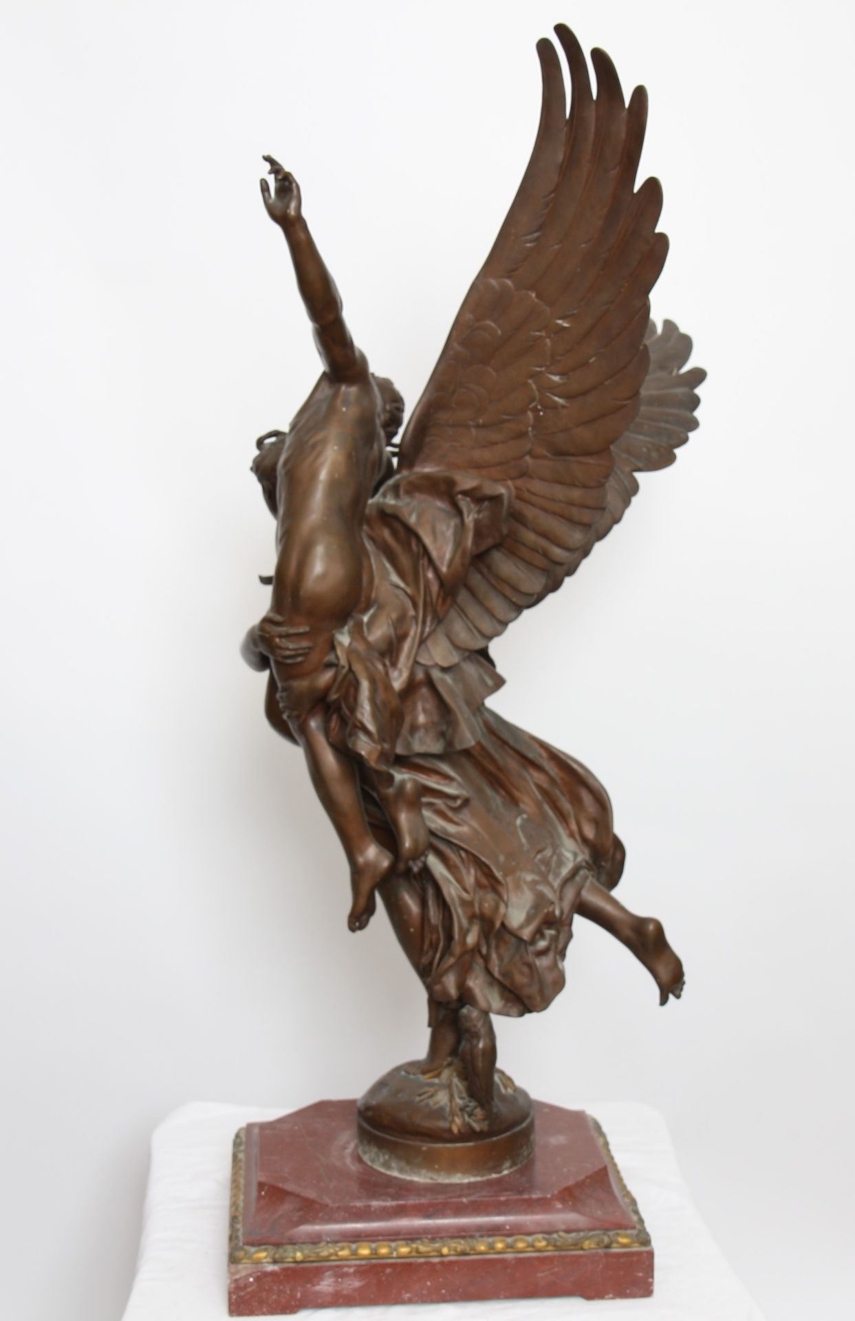 IMPORTANT GROUPE EN BRONZE "GLORIA VICTIS" DE ANTONIN MERCIE (1845-1916) Bronze à [...] - Bild 4 aus 5