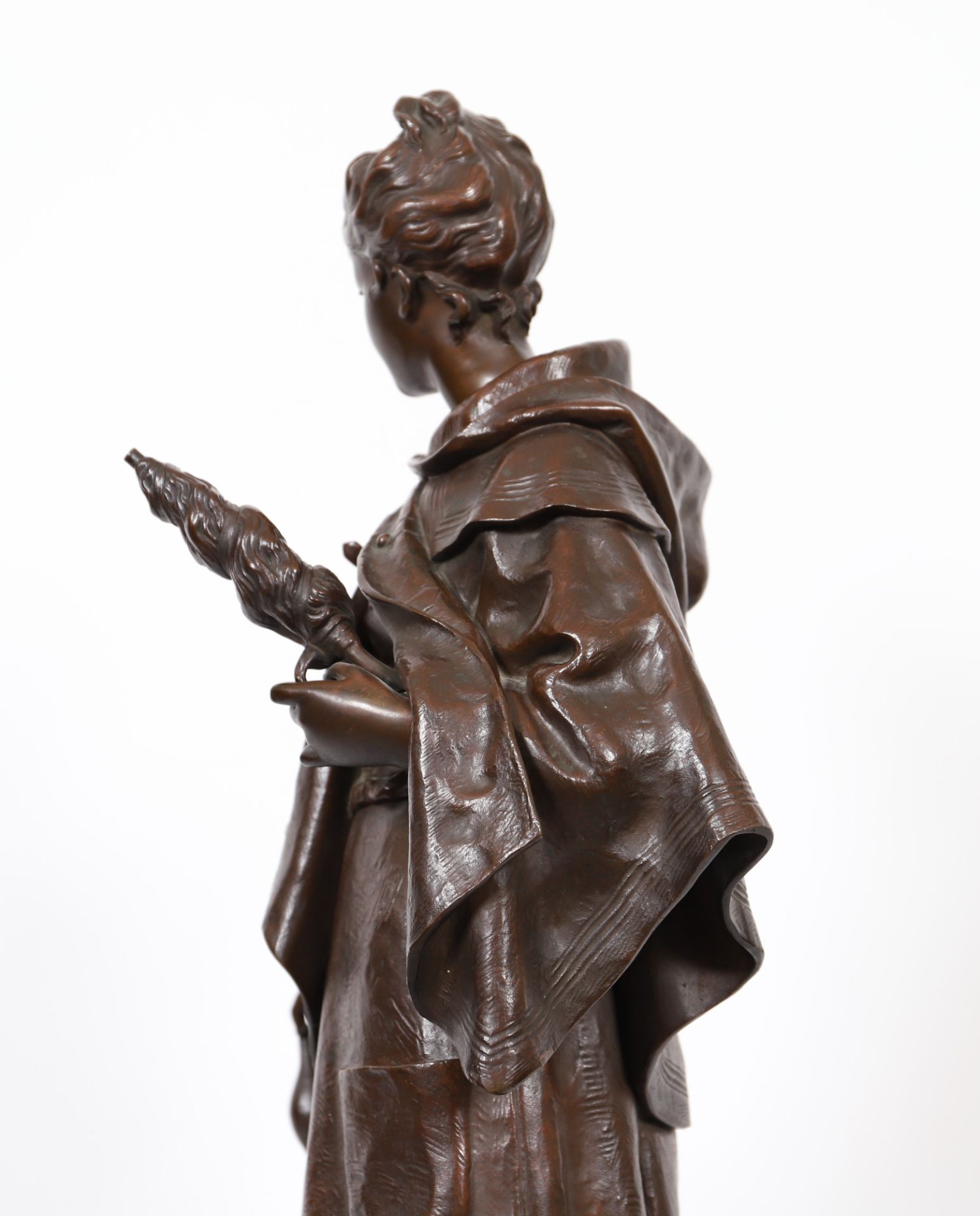 BRONZE "FILEUSE A LA CHEVRE" DE EUTROPE BOURET (1833-1906) En bronze patiné reposant [...] - Bild 4 aus 6