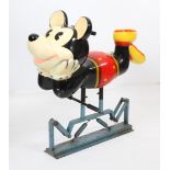 SUJET DE MANEGE "MICKEY MOUSE" En composition polychrome sur base articulée en [...]