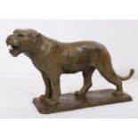 BRONZE "LIONNE" DE Patrice COBRIAT (Né en 1962) En bronze patiné, reposant sur une [...]