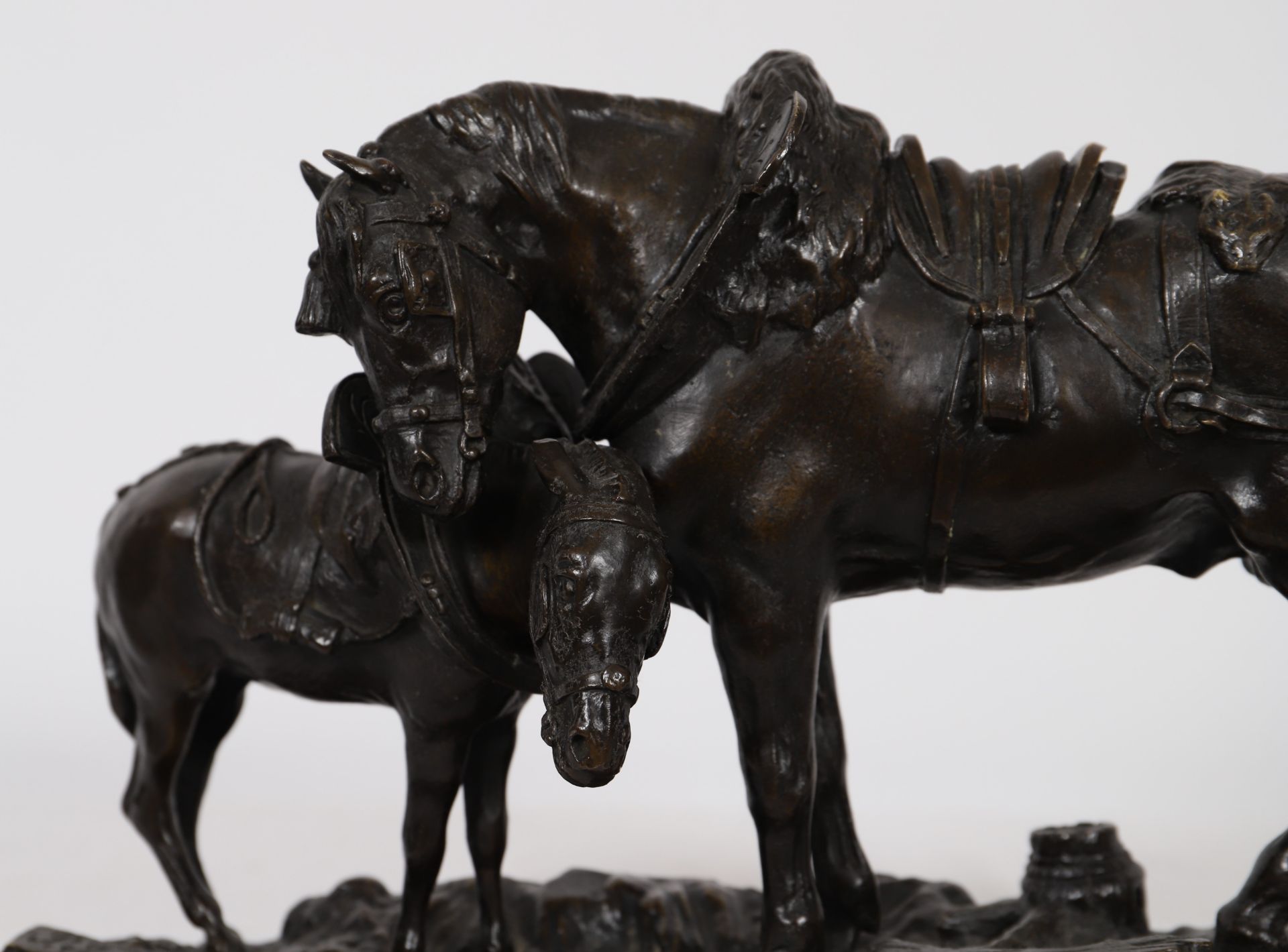 GROUPE EN BRONZE "CHEVAL DE TRAIT ET MULET" DE LENORDEZ (1815-1892) En bronze [...] - Bild 2 aus 4