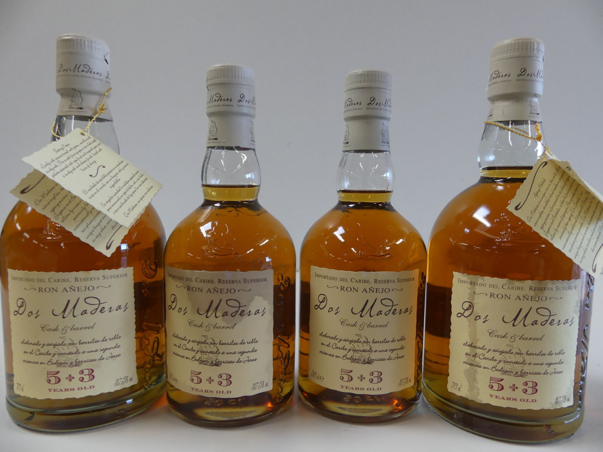 4 Rhum Dos Maderas 5+3 years old des Caraibes 37 % vol. (2 en 70 cl et 2 en 50 cl) -