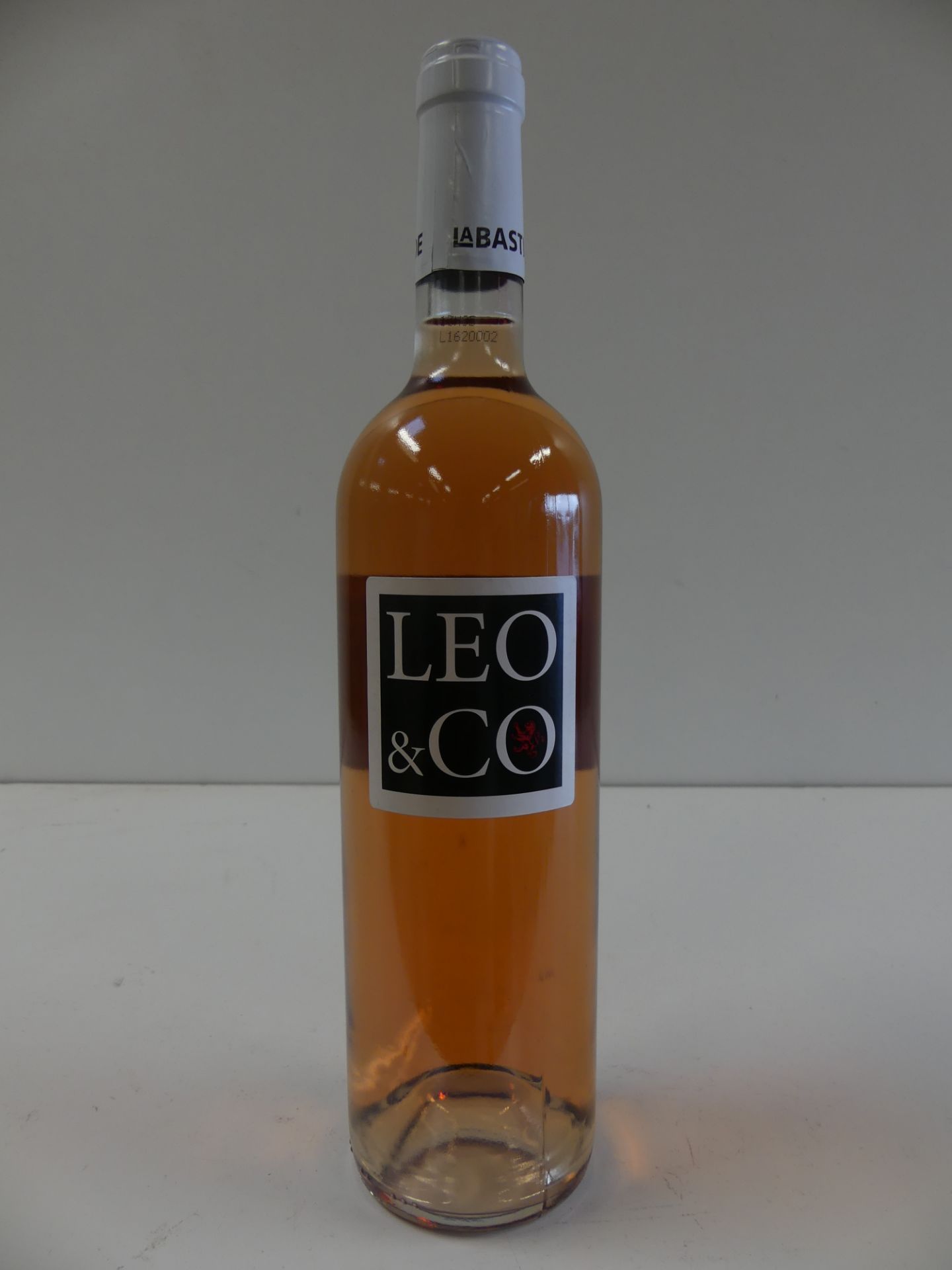 18 Rosé Léo and Co Les Caves de Labastide Comté Tolosan 2015 -