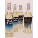 LOT DE 4 BTES DE "MARIE BRIZARD" 70 cl 25% -