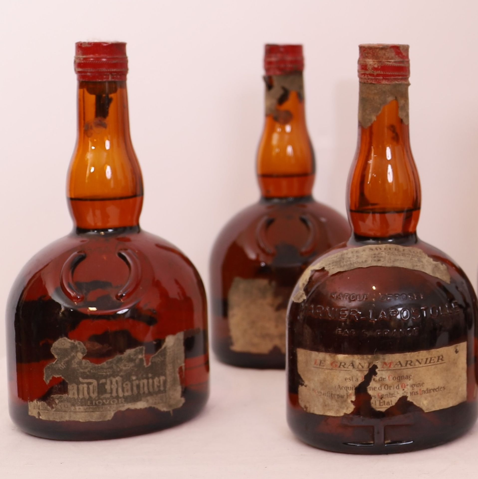 LOT DE 3 FLACONS DE "GRAND MARNIER" De la Maison "MARNIER-LAPOSTOLLE". 70 [...]