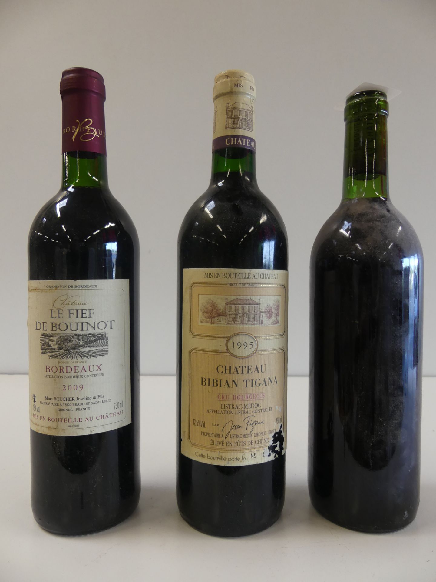 1 lot de 3 bouteilles : 1 Listrac Médoc Château Bibian Tigana Cru Bourgeois 1995 ; [...]