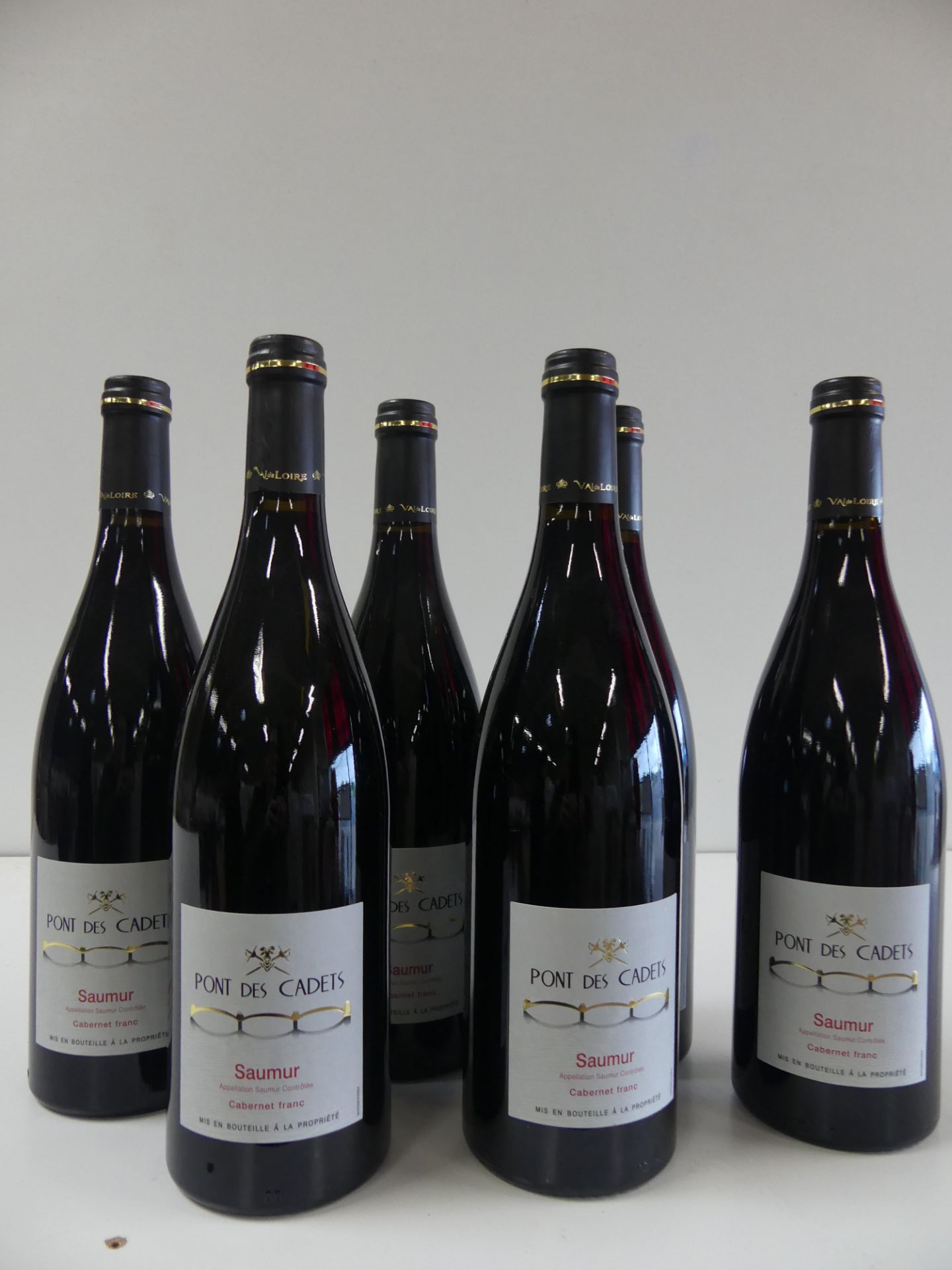 6 Saumur Rouge Le Pont des Cadets Cépage Cabernet Franc Btles lourdes façon 18ème [...]