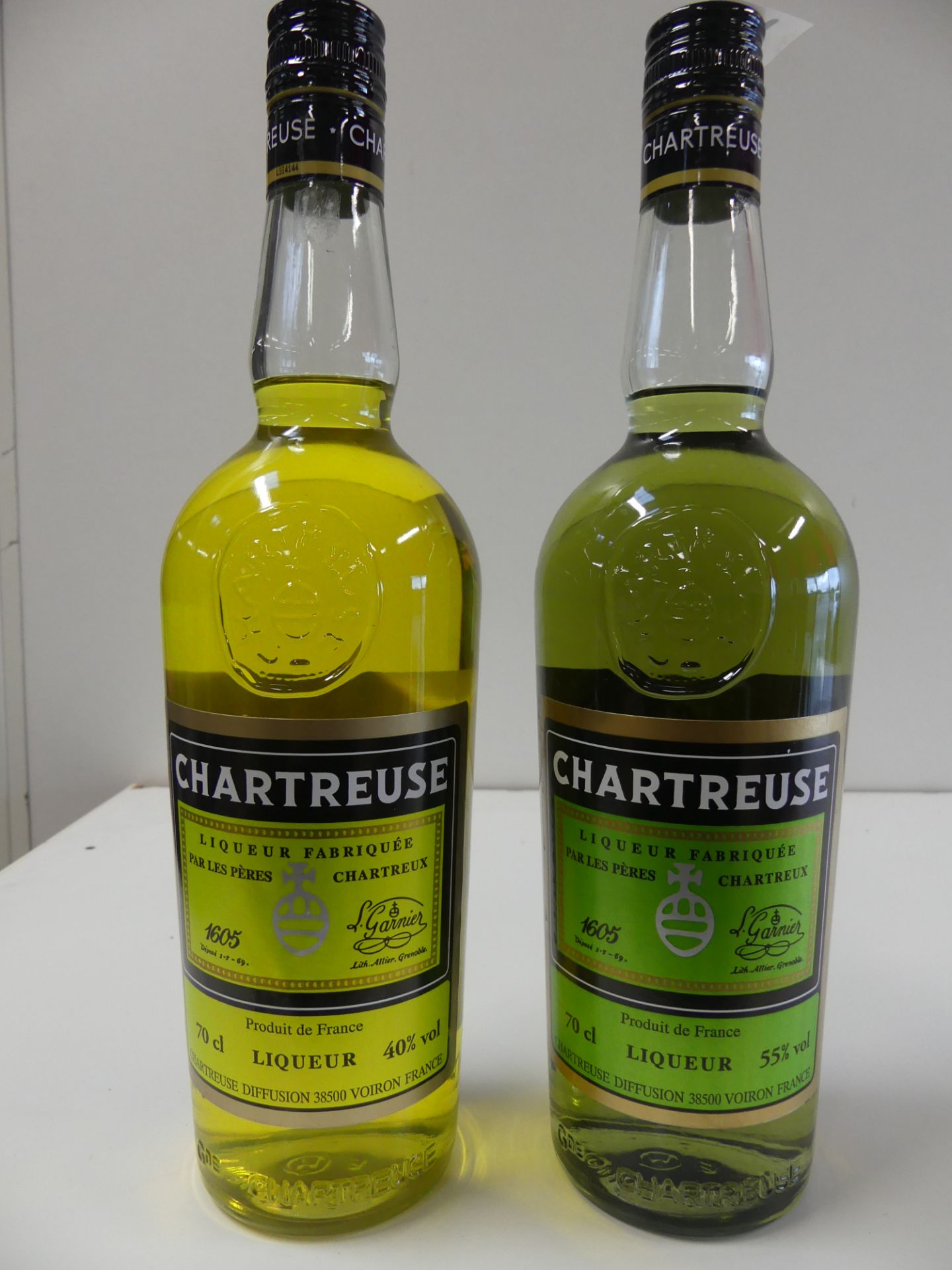 1 lot de 2 bouteilles : 1 Chartreuse Verte Les Pères Chartreux 70 cl 55 % vol. ; 1 [...]